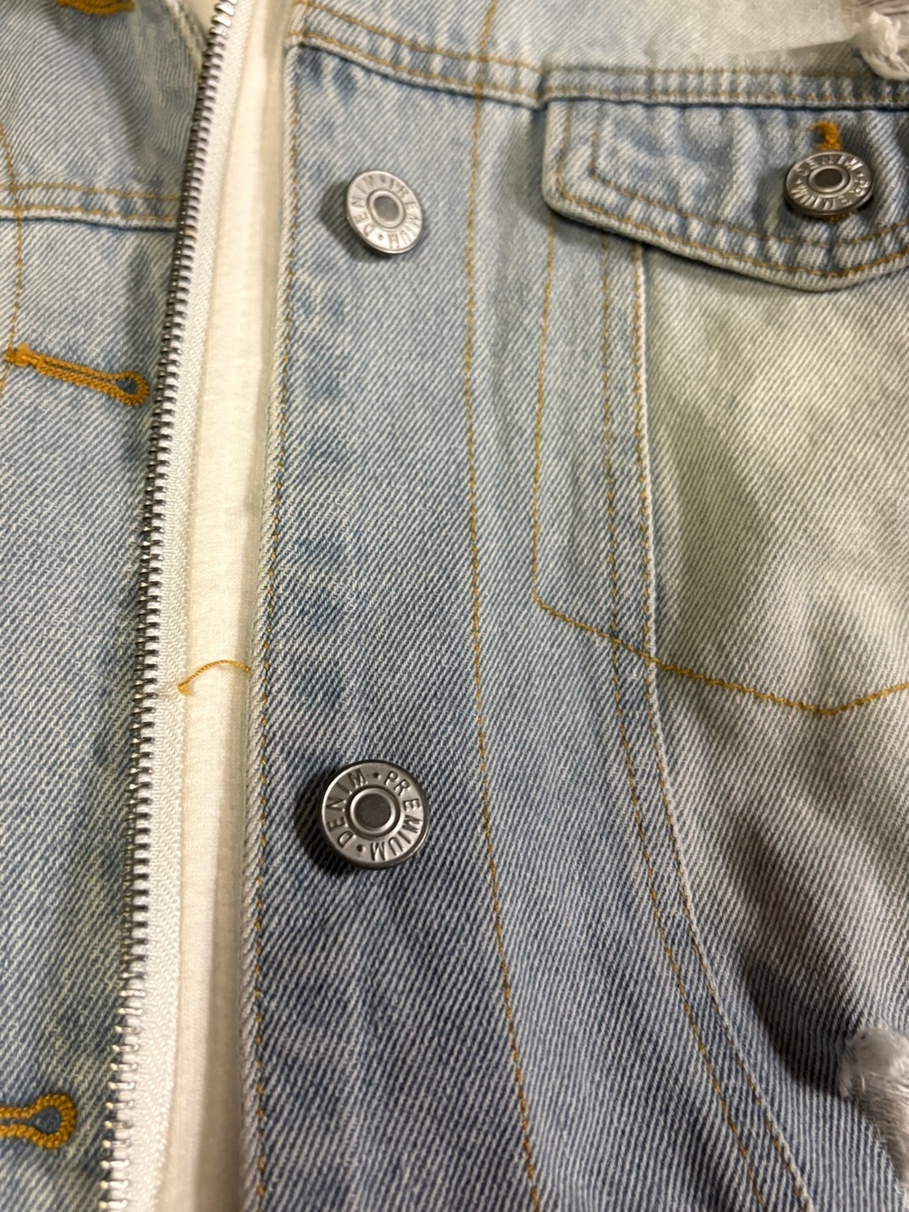 Love Tree Light Blue Denim Jacket with White Hood - Picture 5 of 8